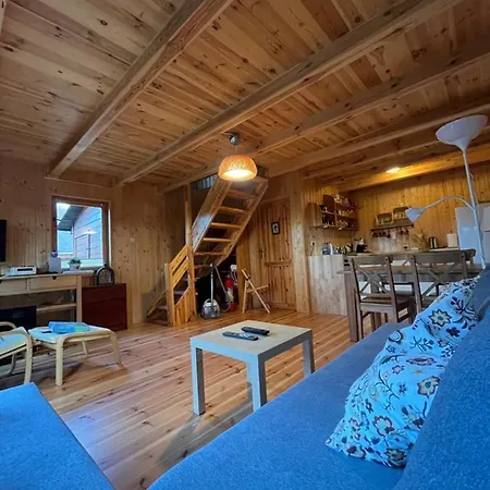 Holiday home Caloroczny Hawaje Nad Jeziorem Kazub Cieciorka