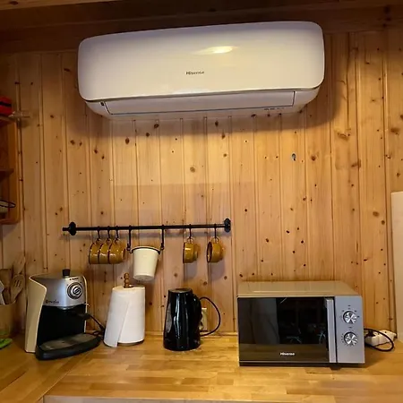 Caloroczny Hawaje Nad Jeziorem Kazub Cieciorka