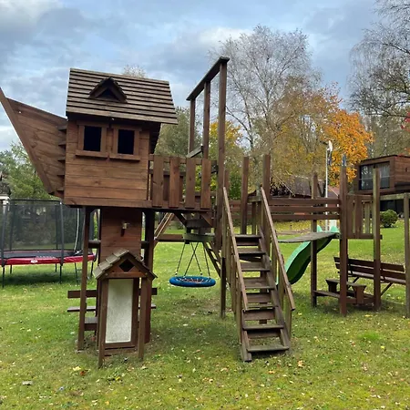 Holiday home Caloroczny Hawaje Nad Jeziorem Kazub