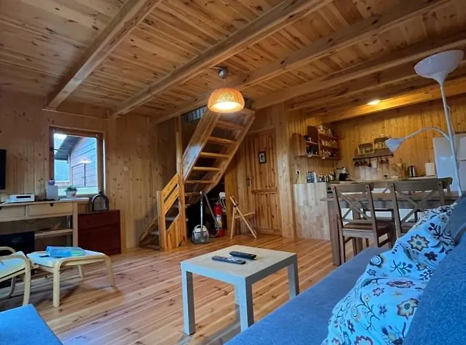 Prázdninový dům Caloroczny Hawaje Nad Jeziorem Kazub Cieciorka