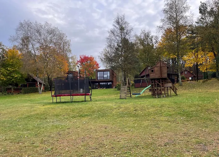 Caloroczny Hawaje Nad Jeziorem Kazub